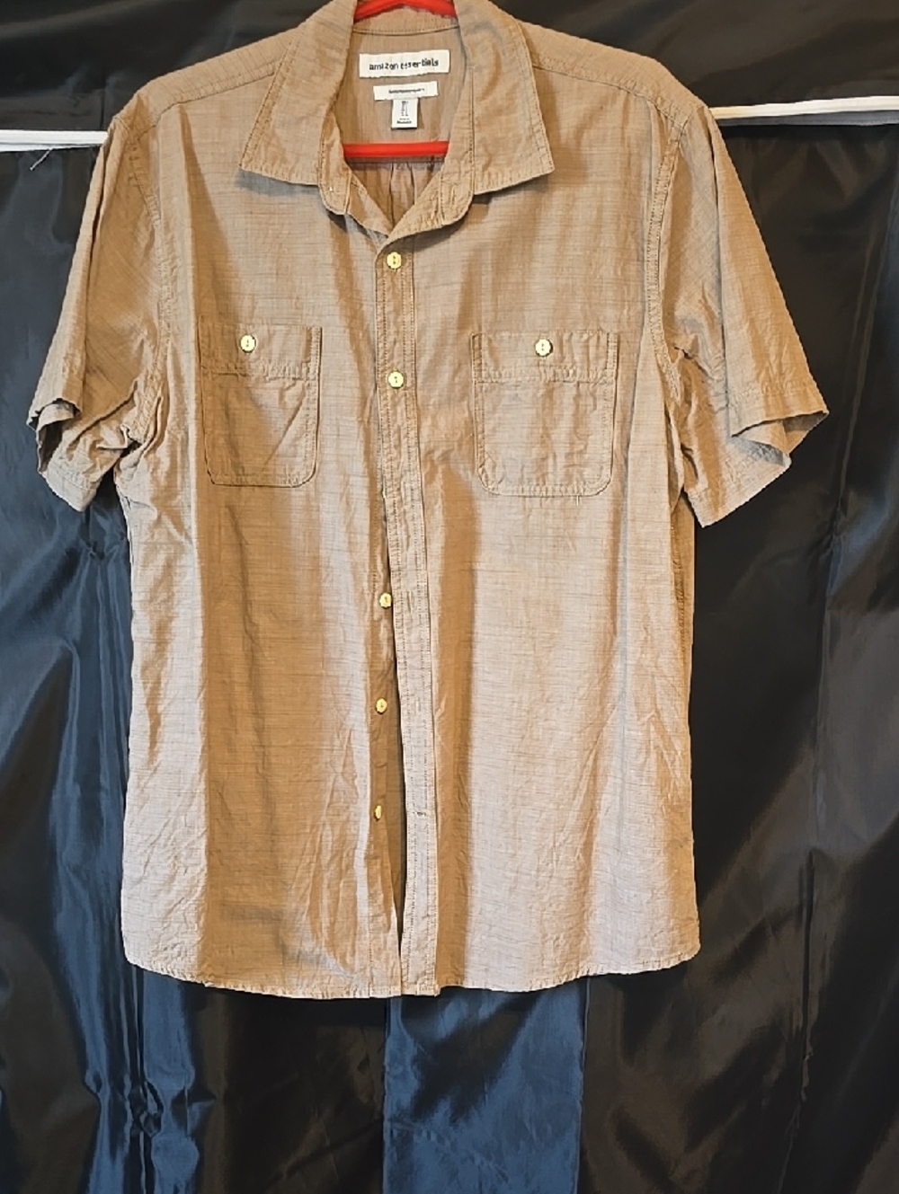 Amazon Essentials Short-Sleeve Button-Down Shirt in Tan